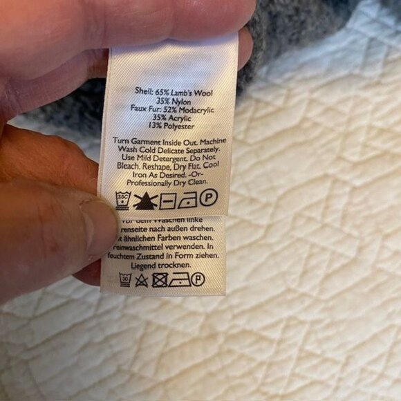 Eddie Bauer Lambswool Poncho Size M/L Gray Cable Knit Hooded Preppy Boho Cottage - Picture 4 of 11